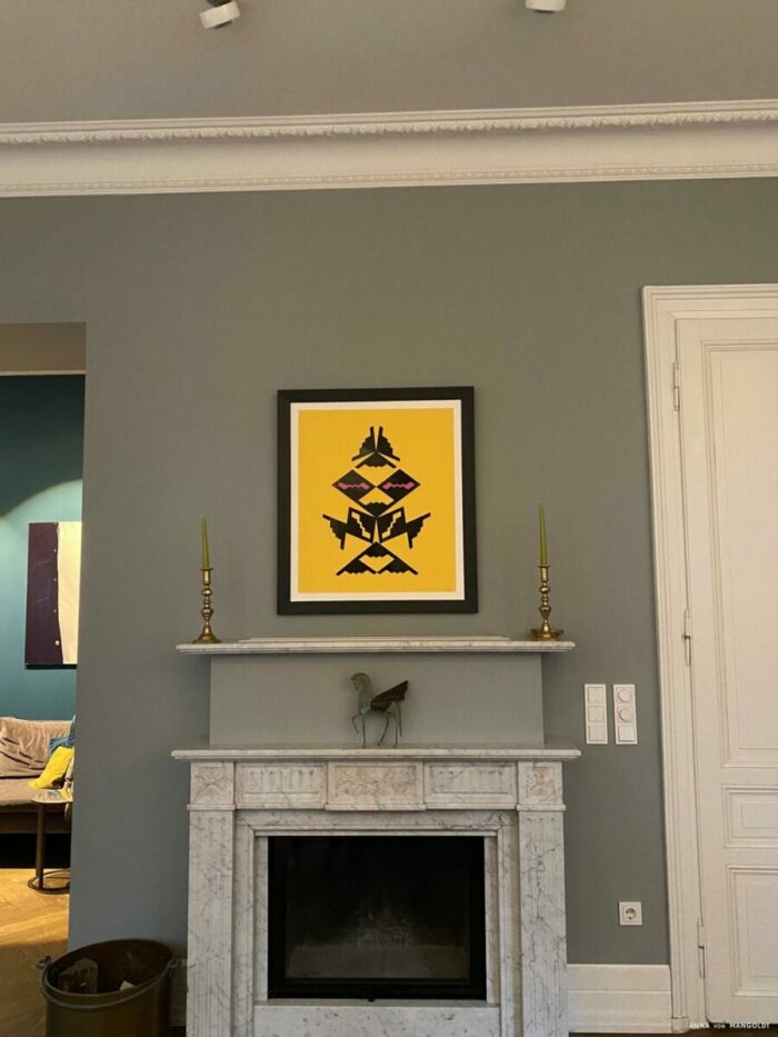 Kaminzimmer Kontrast Gelb zu Grau