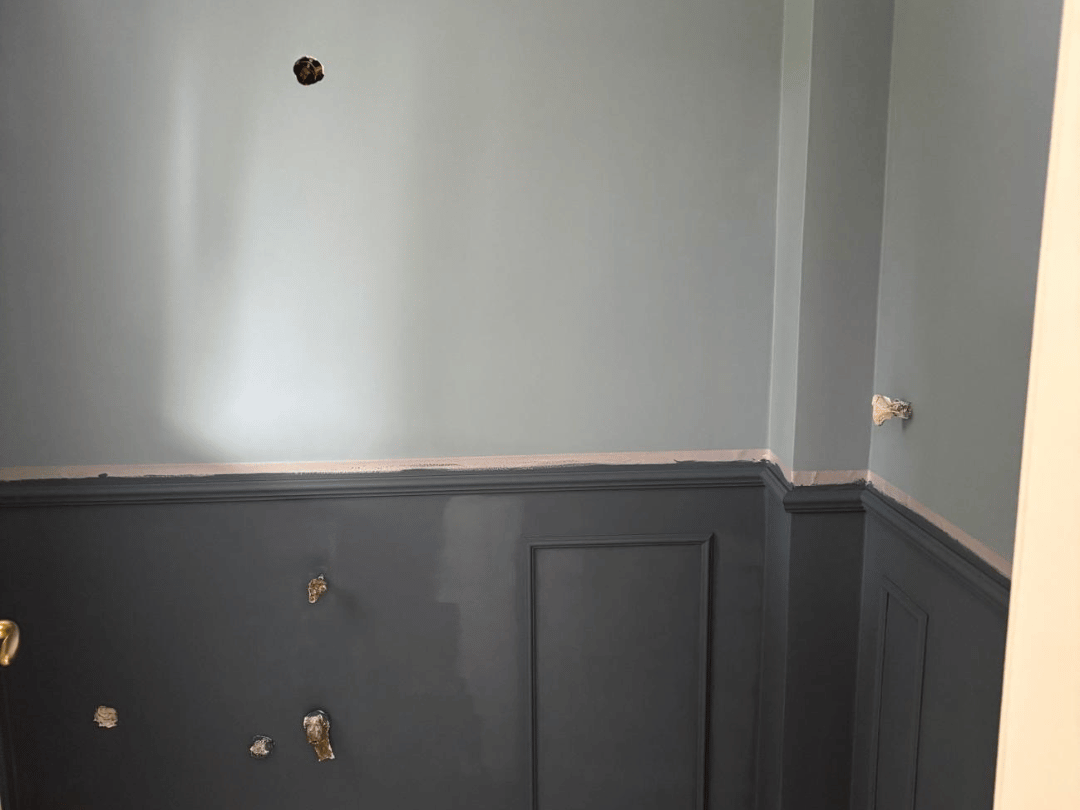 Gäste-WC in Der Junge Baron 314 und Annas Blau 168