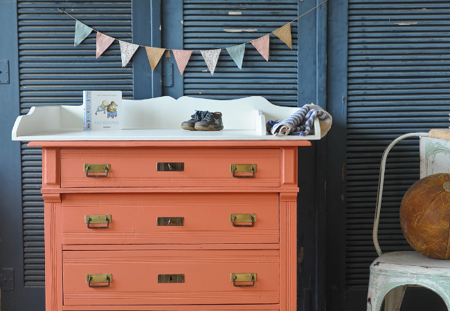 Gestrichene Wickelkommode